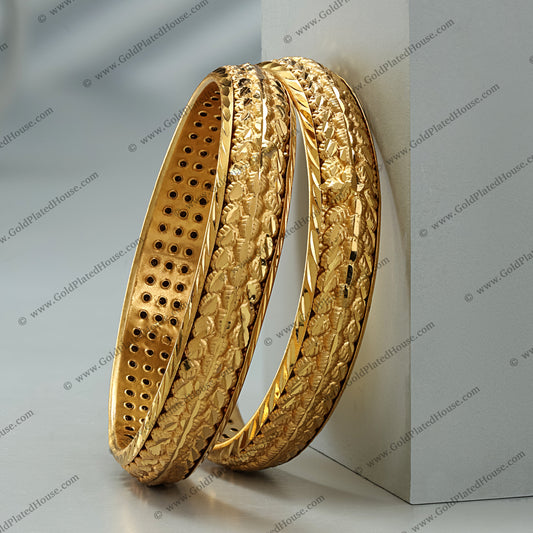 Intertwined Leaf Texture Gold Look Bangle Set - BNGL073