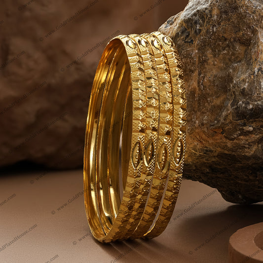 Elaborate Paisley & Checkerboard Pattern Gold Look Bangle Set - BNGL022