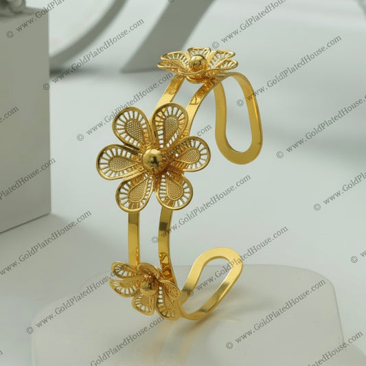 Girls Adjustable Gold-Look Bracelet (Ages 2–10) – Premium Shine